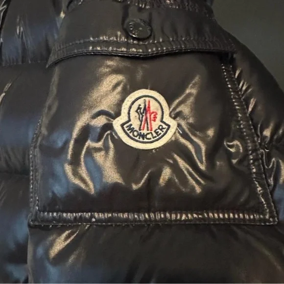 100% Authentic Black Moncler Maya puffer jacket Gently used in crisp condition. - Picture 3 of 6